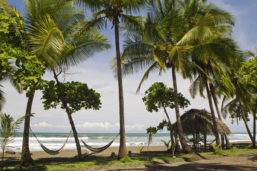 Clandestino Beach Resort Parrita Eksteriør billede
