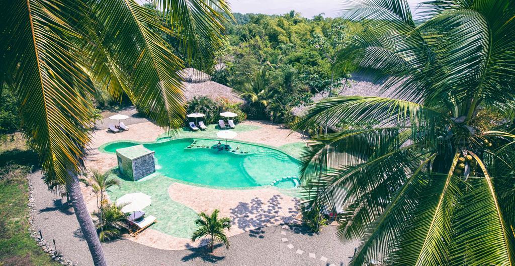 Clandestino Beach Resort Parrita Eksteriør billede