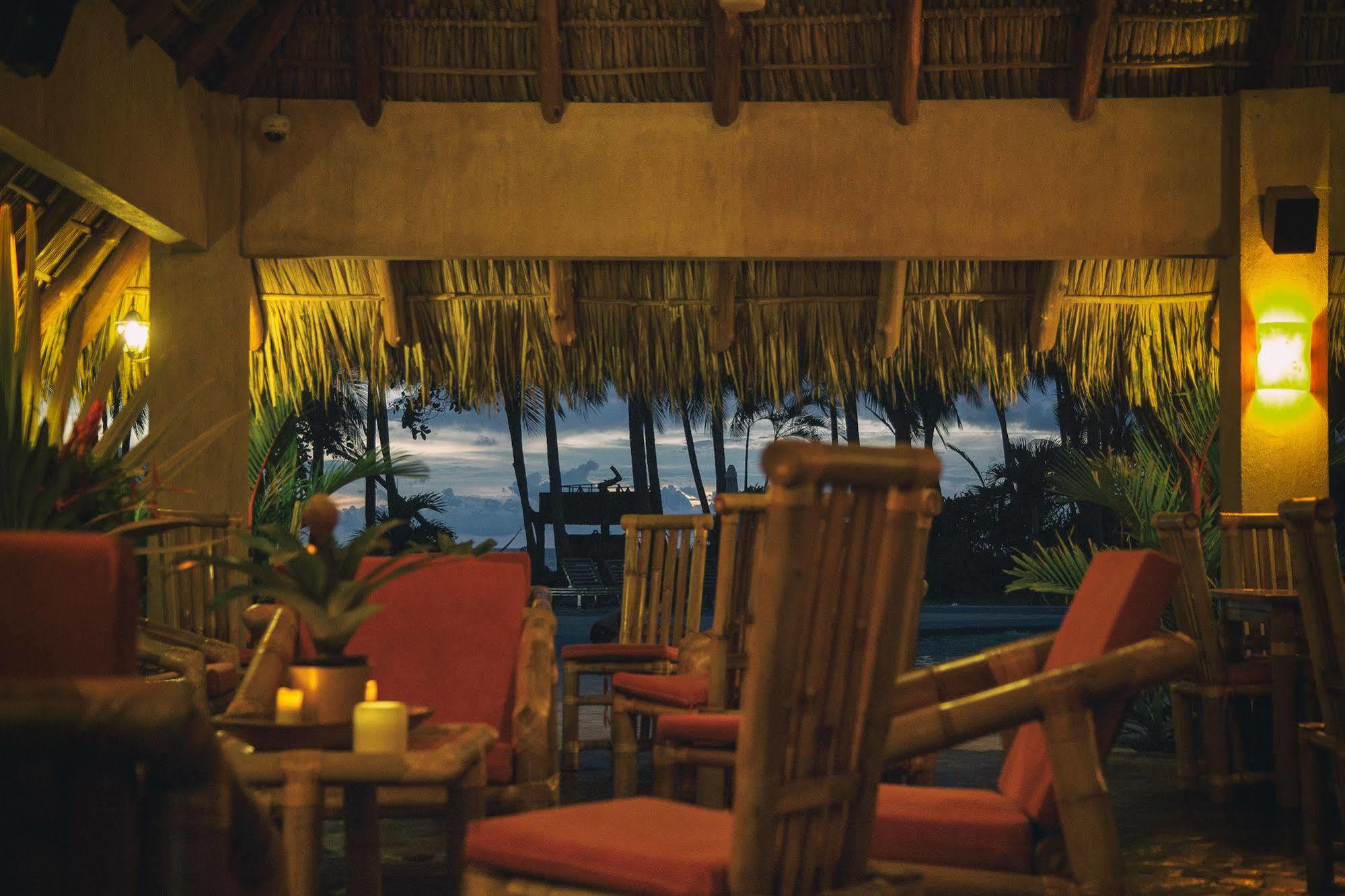 Clandestino Beach Resort Parrita Eksteriør billede