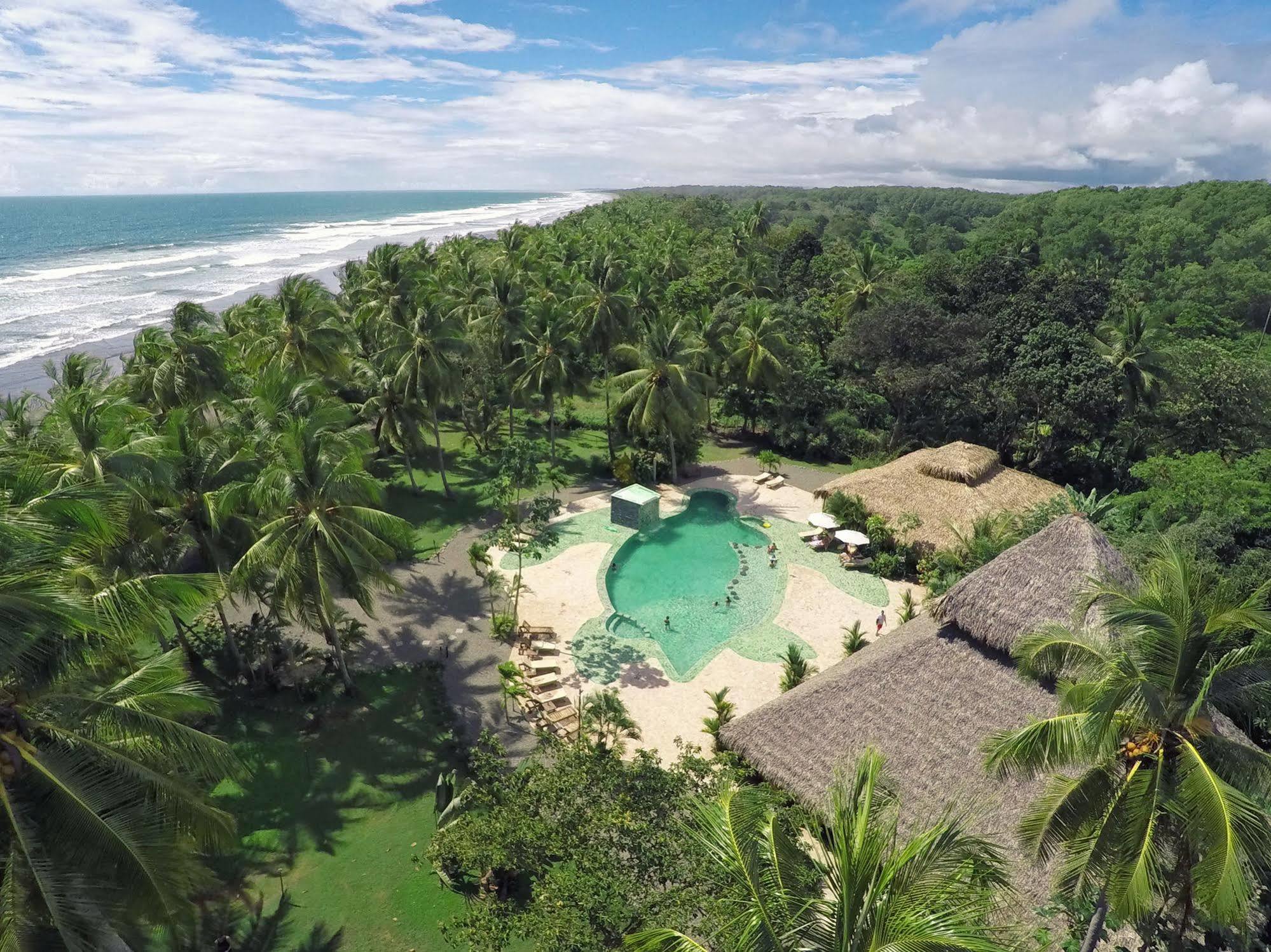 Clandestino Beach Resort Parrita Eksteriør billede